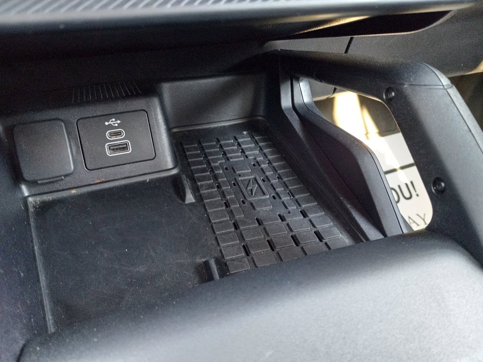 Used 2025 Ford Bronco Sport Badlands image 23