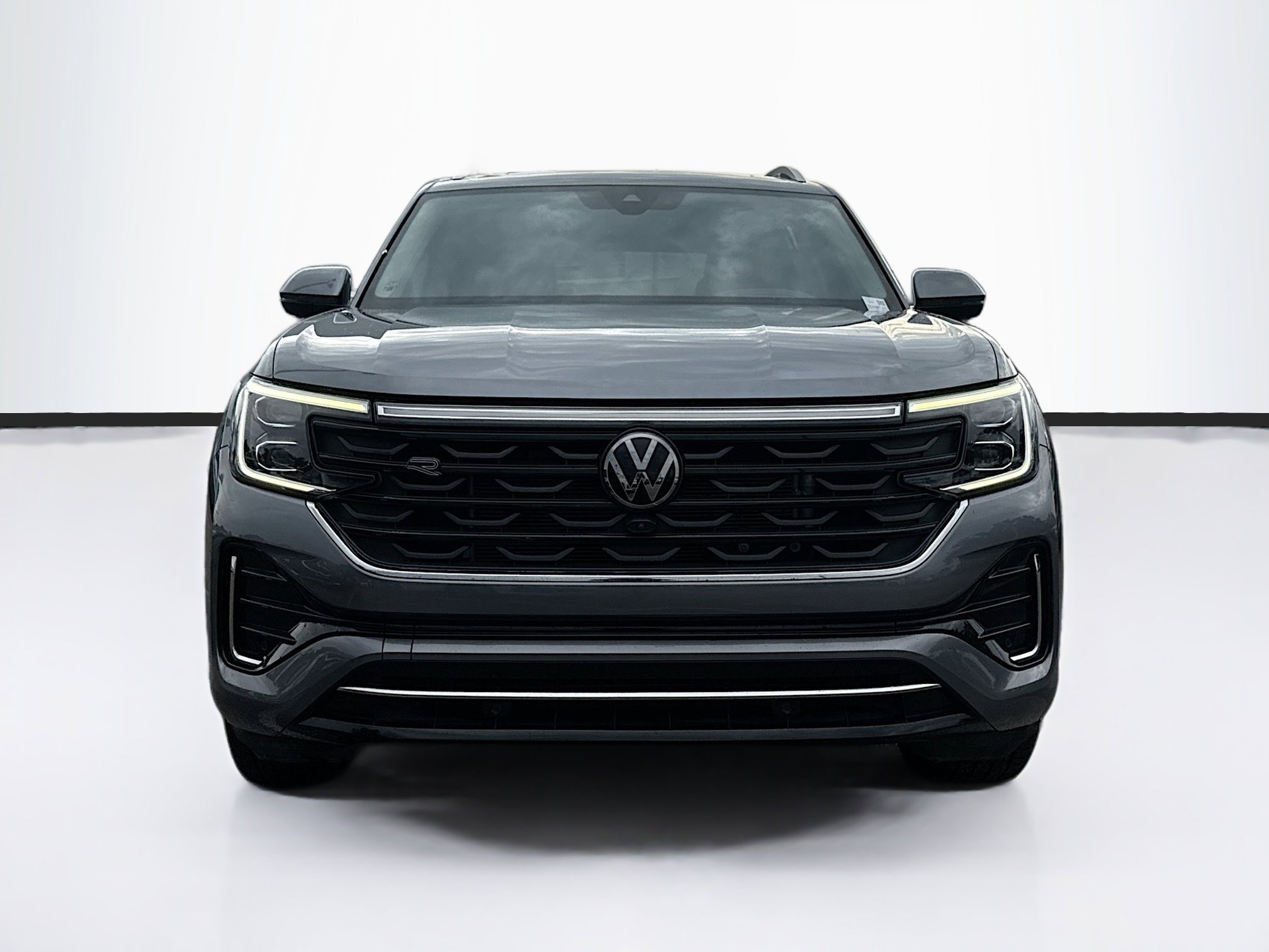 Used 2024 Volkswagen Atlas SEL Premium R-Line image 8