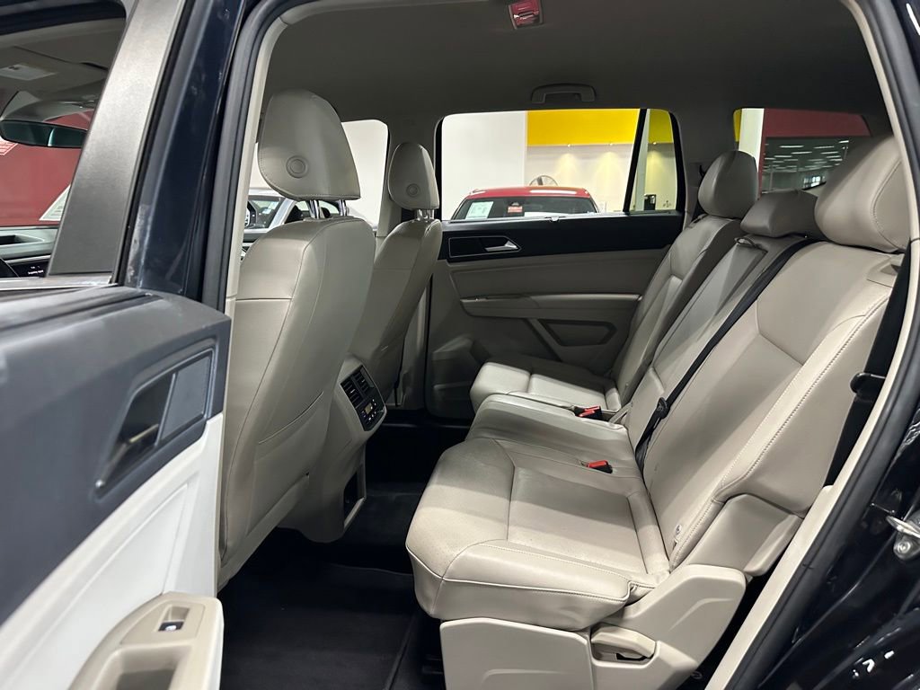 Used 2021 Volkswagen Atlas SE w/ Panoramic Sunroof Package FWD image 26