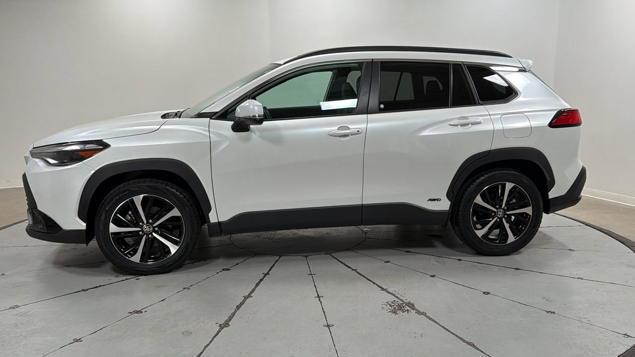 Certified 2024 Toyota Corolla Cross XSE w/ Convenience Package image 8