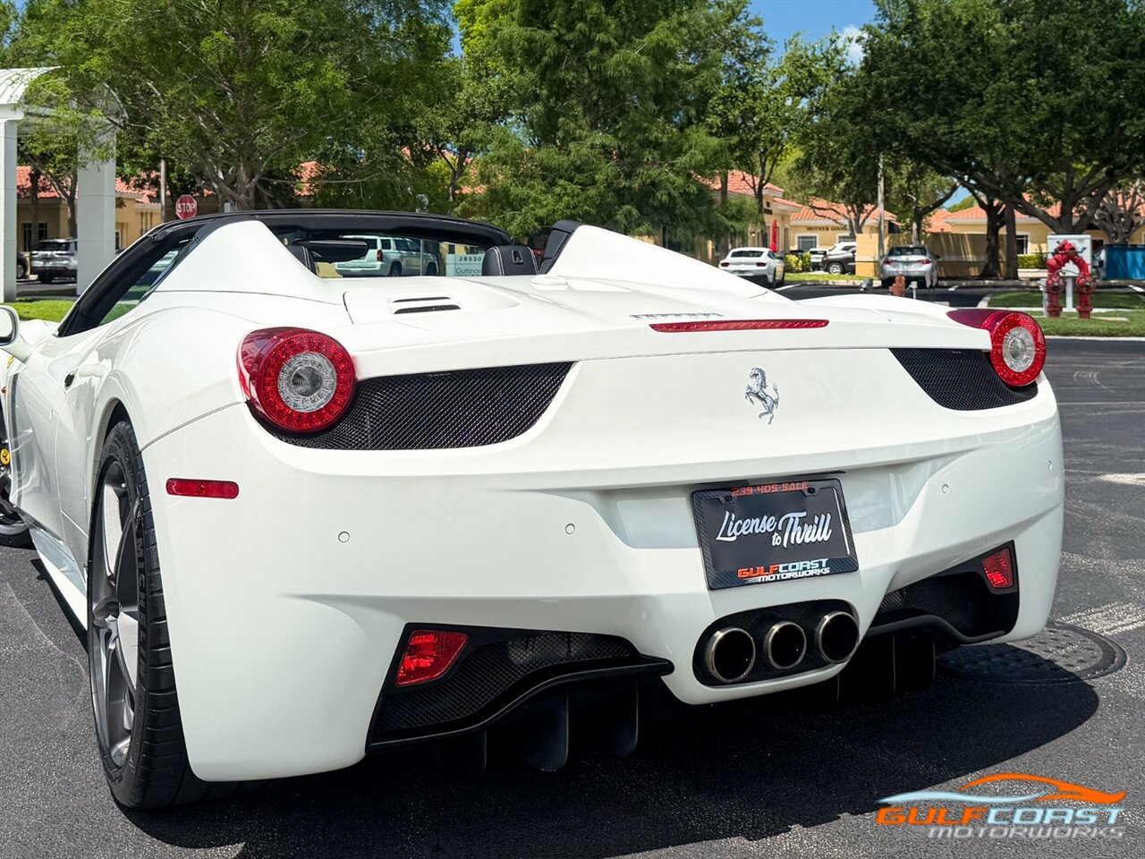 Used 2015 Ferrari 458 Spider RWD image 46