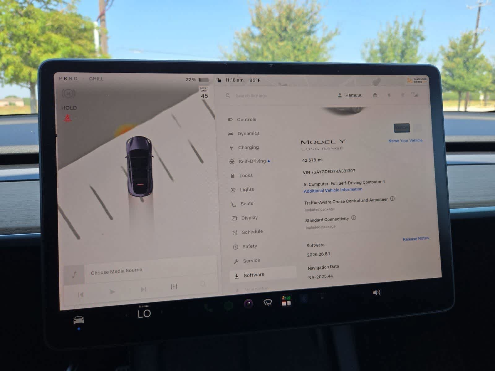 Used 2024 Tesla Model Y 2WD image 29