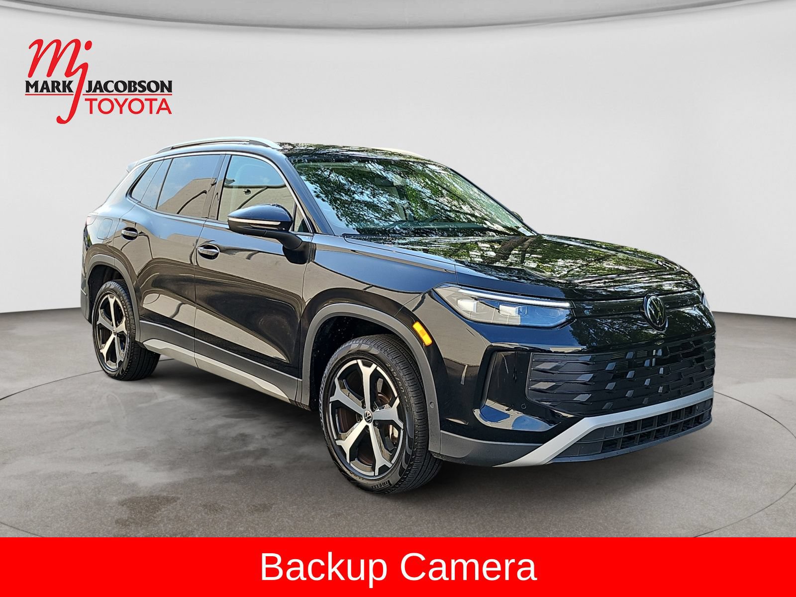 Used 2026 Volkswagen Tiguan SE AWD/4WD image 4