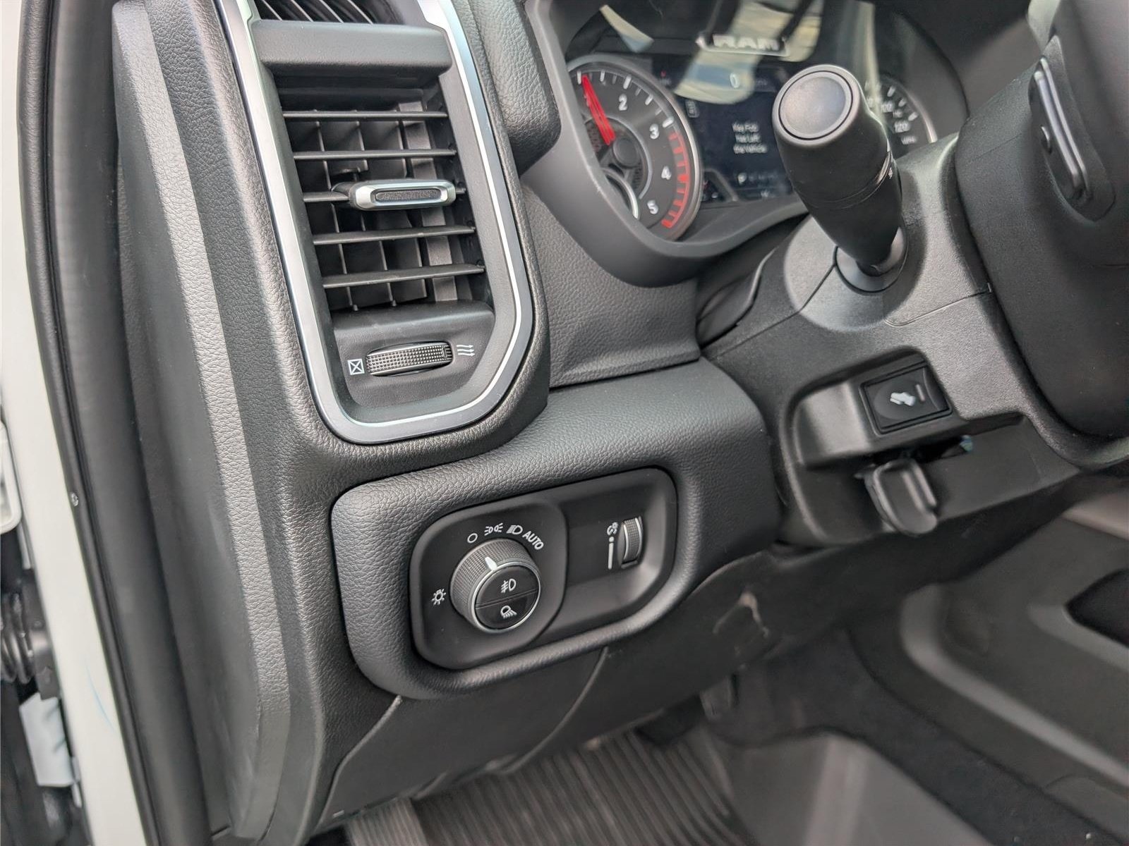 New 2026 RAM 2500 Big Horn AWD/4WD image 18