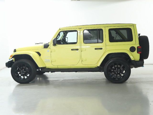 Used 2023 Jeep Wrangler Unlimited Sahara w/ Cold Weather Group image 38