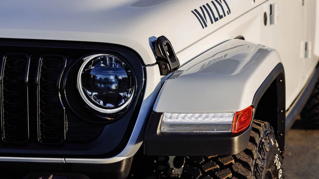 New 2026 Jeep Gladiator Willys image 4