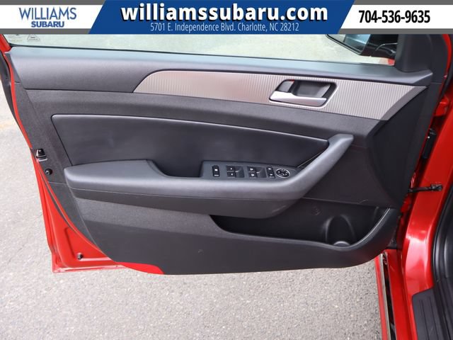 Used 2018 Hyundai Sonata Sport FWD image 17