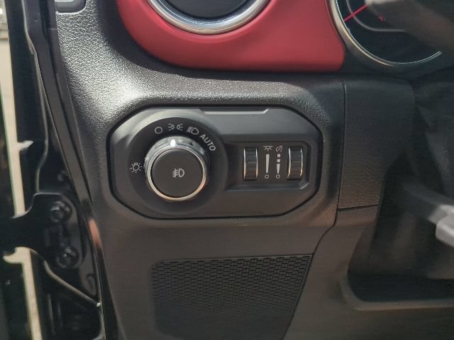 Used 2021 Jeep Wrangler Unlimited Rubicon AWD/4WD image 23