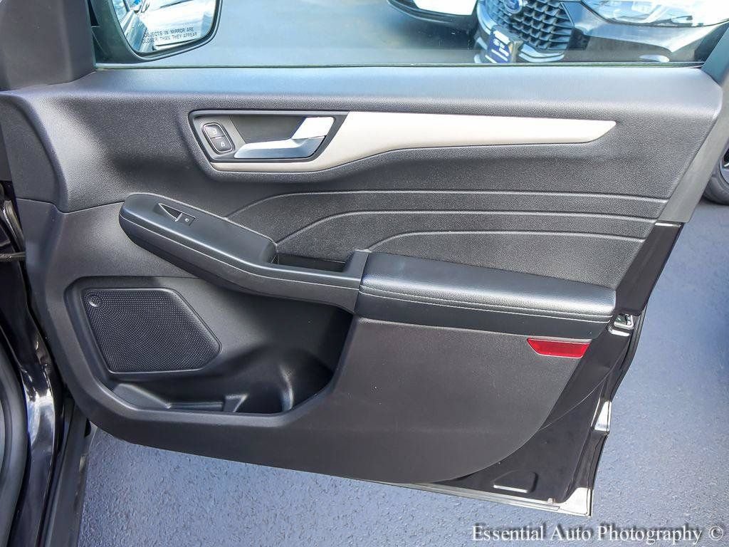 Used 2022 Ford Escape SEL FWD image 24