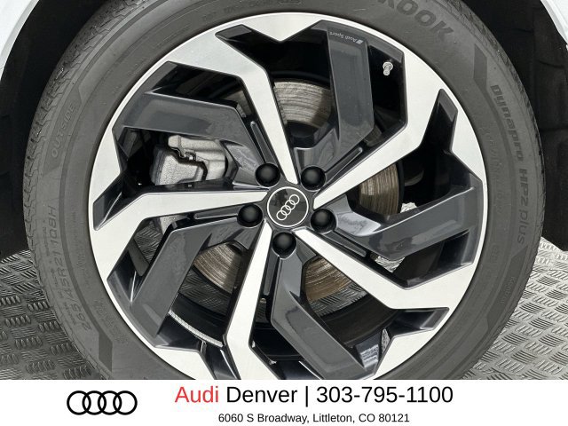 Certified 2024 Audi Q8 e-tron Prestige w/ Prestige Package AWD/4WD image 11