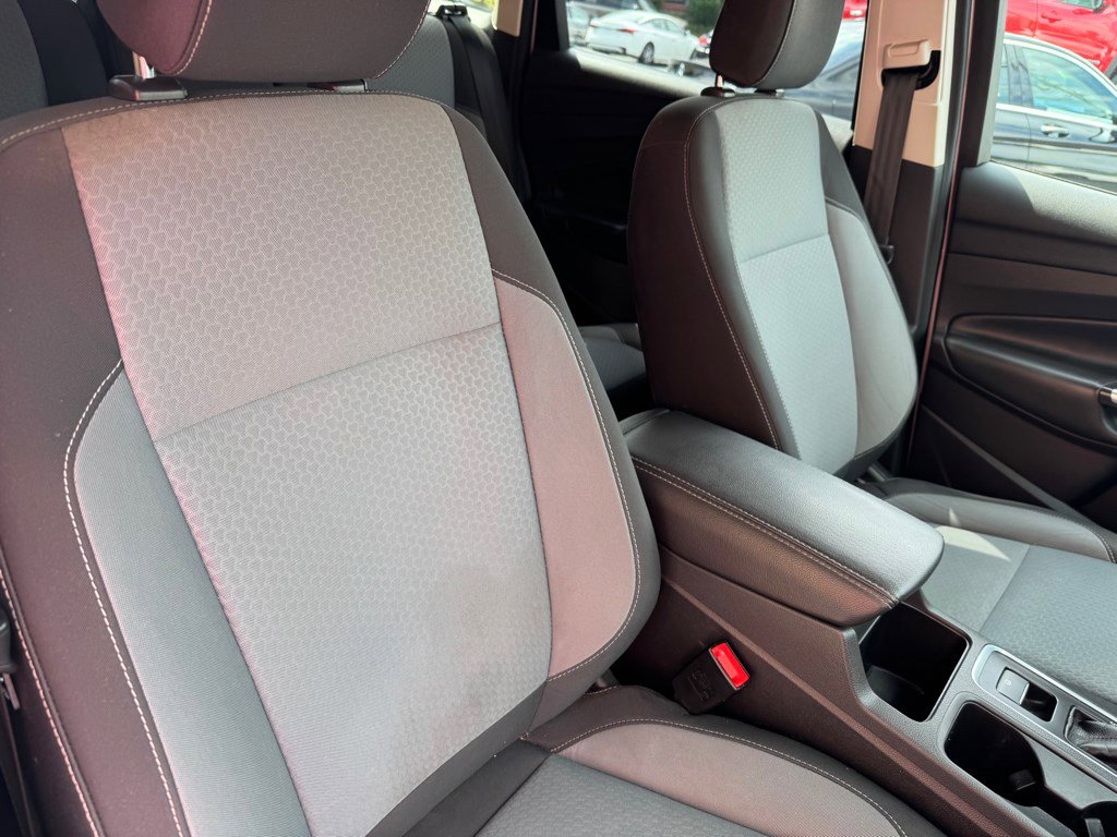 Used 2018 Ford Escape SE w/ SE Sync 3 Package image 6