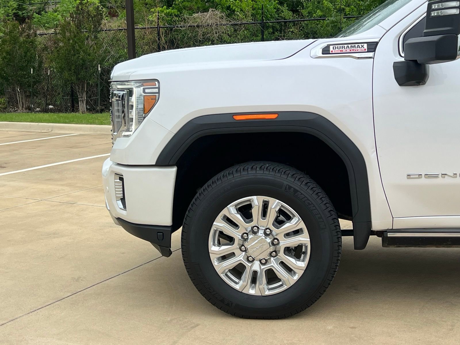 Used 2022 GMC Sierra 2500 Denali w/ Denali Ultimate Package AWD/4WD image 9