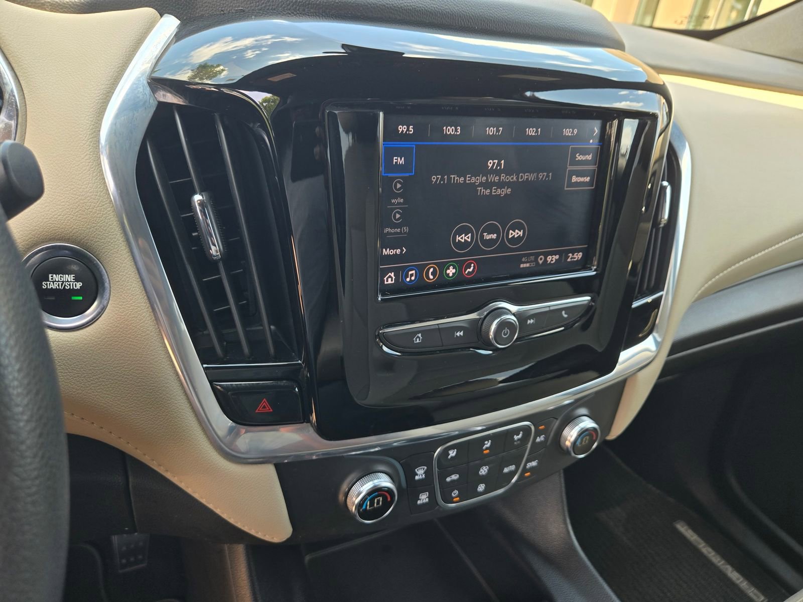 Used 2023 Chevrolet Traverse LS w/ Safety Package FWD image 15