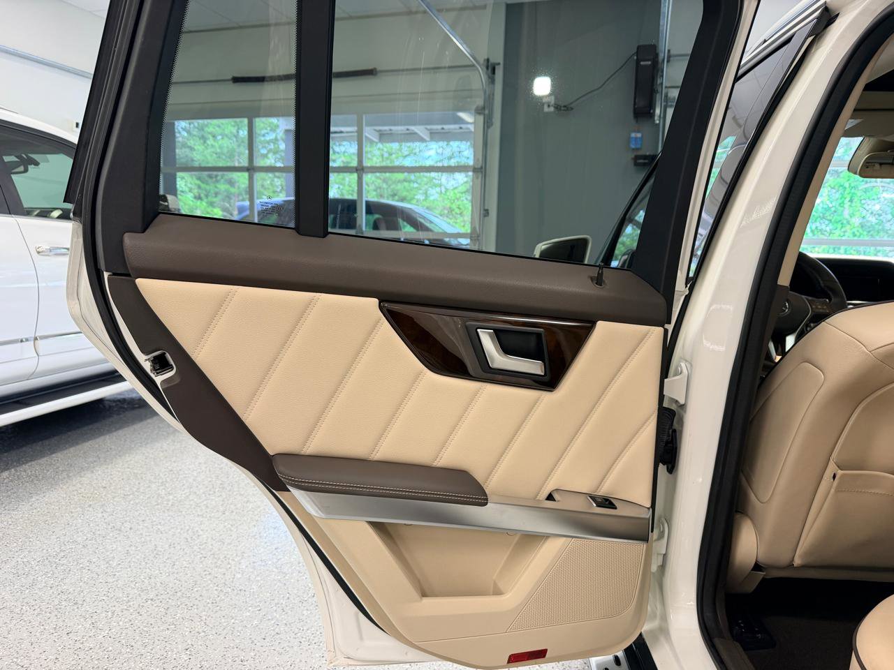 Used 2014 Mercedes-Benz GLK 350 2WD image 22