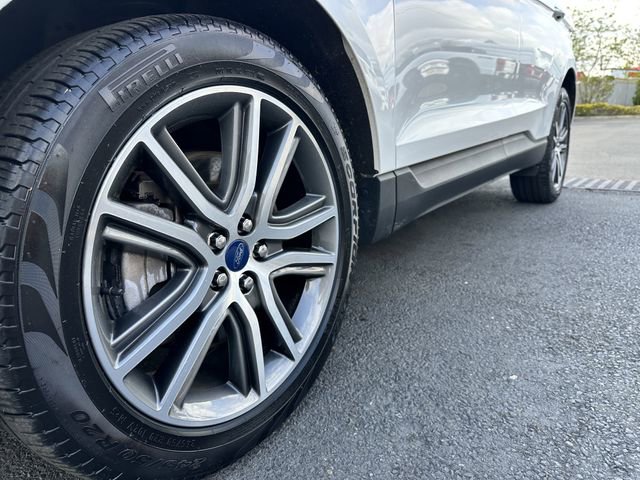Certified 2022 Ford Edge Titanium image 12