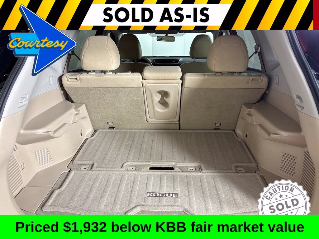 Used 2015 Nissan Rogue S FWD image 18