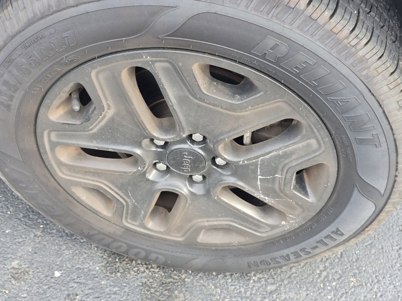 Used 2018 Jeep Renegade Trailhawk w/ Cold Weather Group II image 12