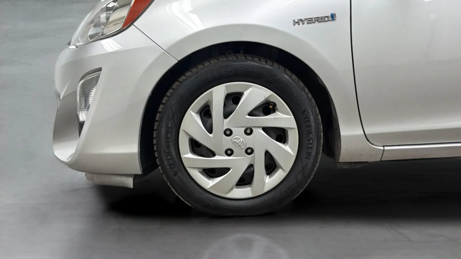 Used 2015 Toyota Prius C Two FWD image 27