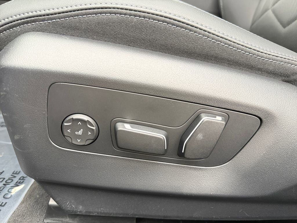 Certified 2026 BMW i5 eDrive40 w/ M Sport Package image 35