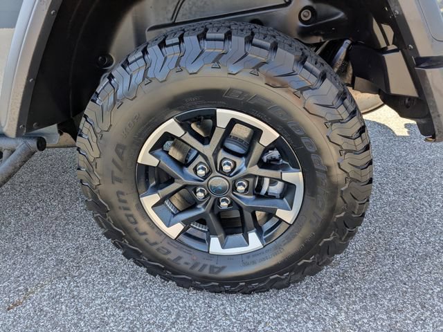 Used 2024 Jeep Wrangler Unlimited Rubicon 4xe w/ Safety Group AWD/4WD image 18