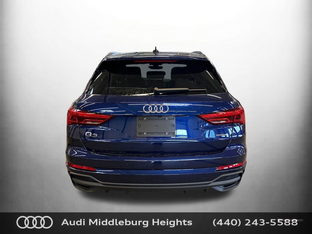 Used 2025 Audi Q3 2.0T Premium w/ Convenience Plus Package image 6