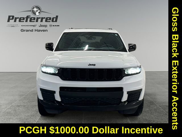 Used 2024 Jeep Grand Cherokee L Altitude image 11