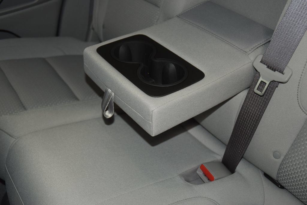 Used 2021 GMC Acadia SLE w/ Driver Convenience Package FWD image 44