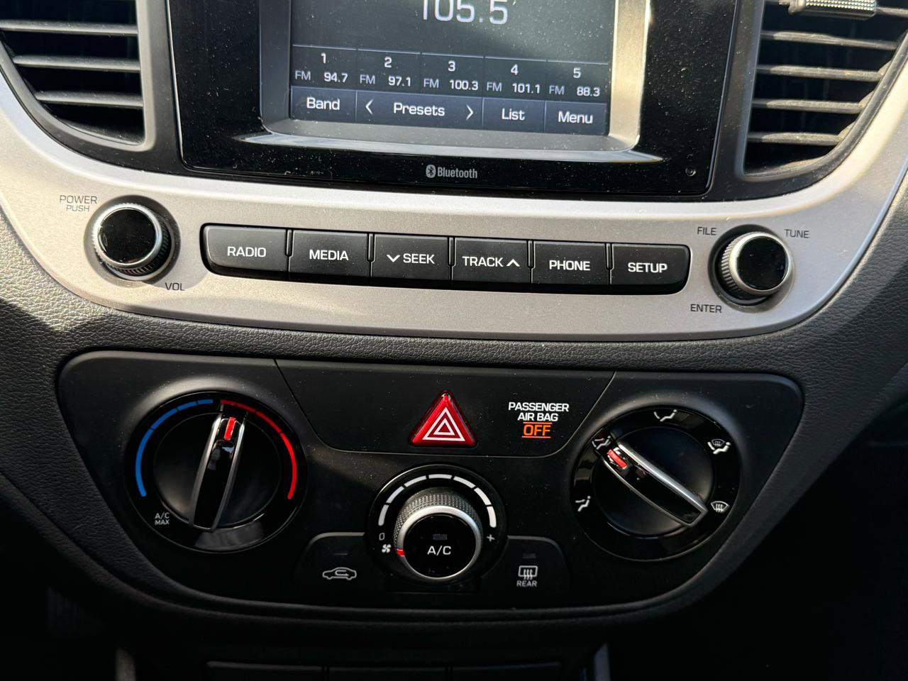 Used 2019 Hyundai Accent SE image 17