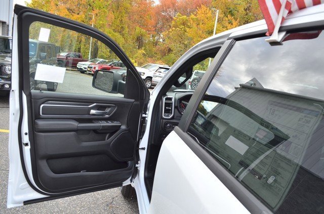 New 2026 RAM 1500 4x4 Crew Cab image 12