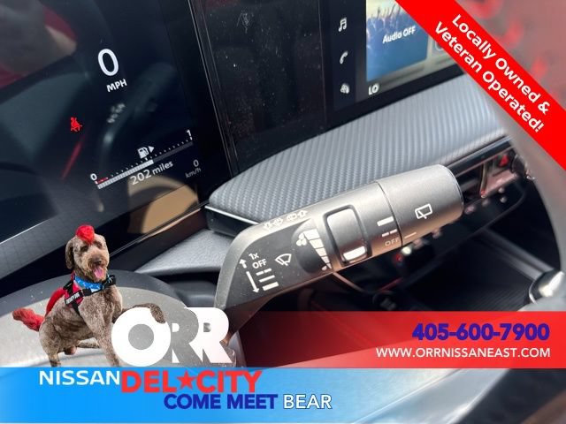 New 2025 Nissan Kicks SR FWD image 19