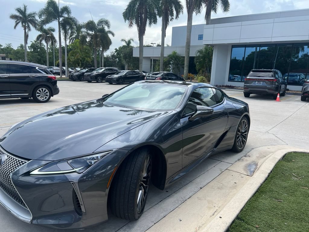 Used 2024 Lexus LC 500 Coupe w/ Dynamic Handling Package RWD image 10