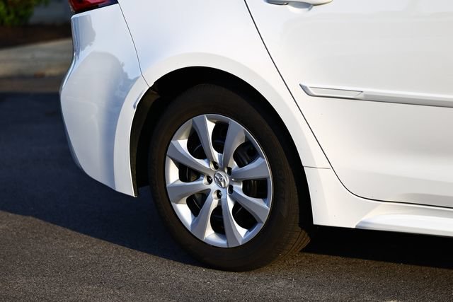 Used 2024 Toyota Corolla LE FWD image 6