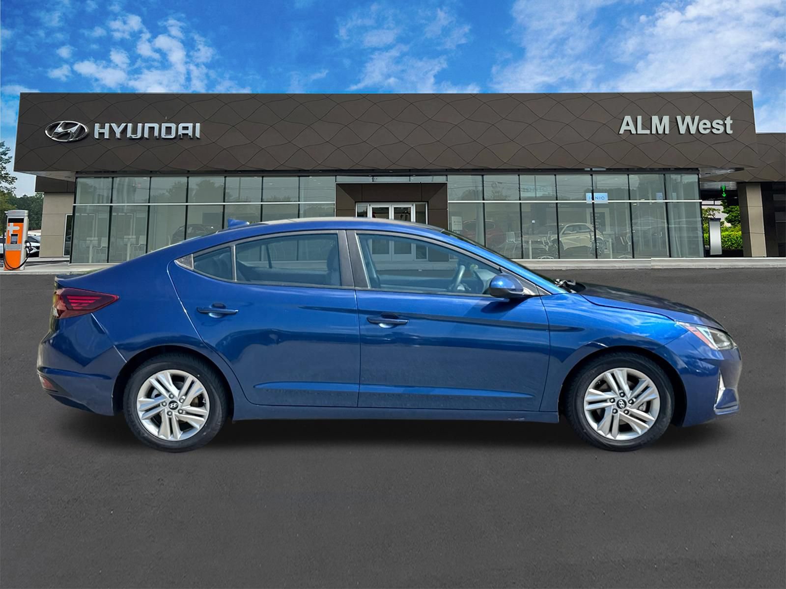 Used 2019 Hyundai Elantra SEL FWD image 4