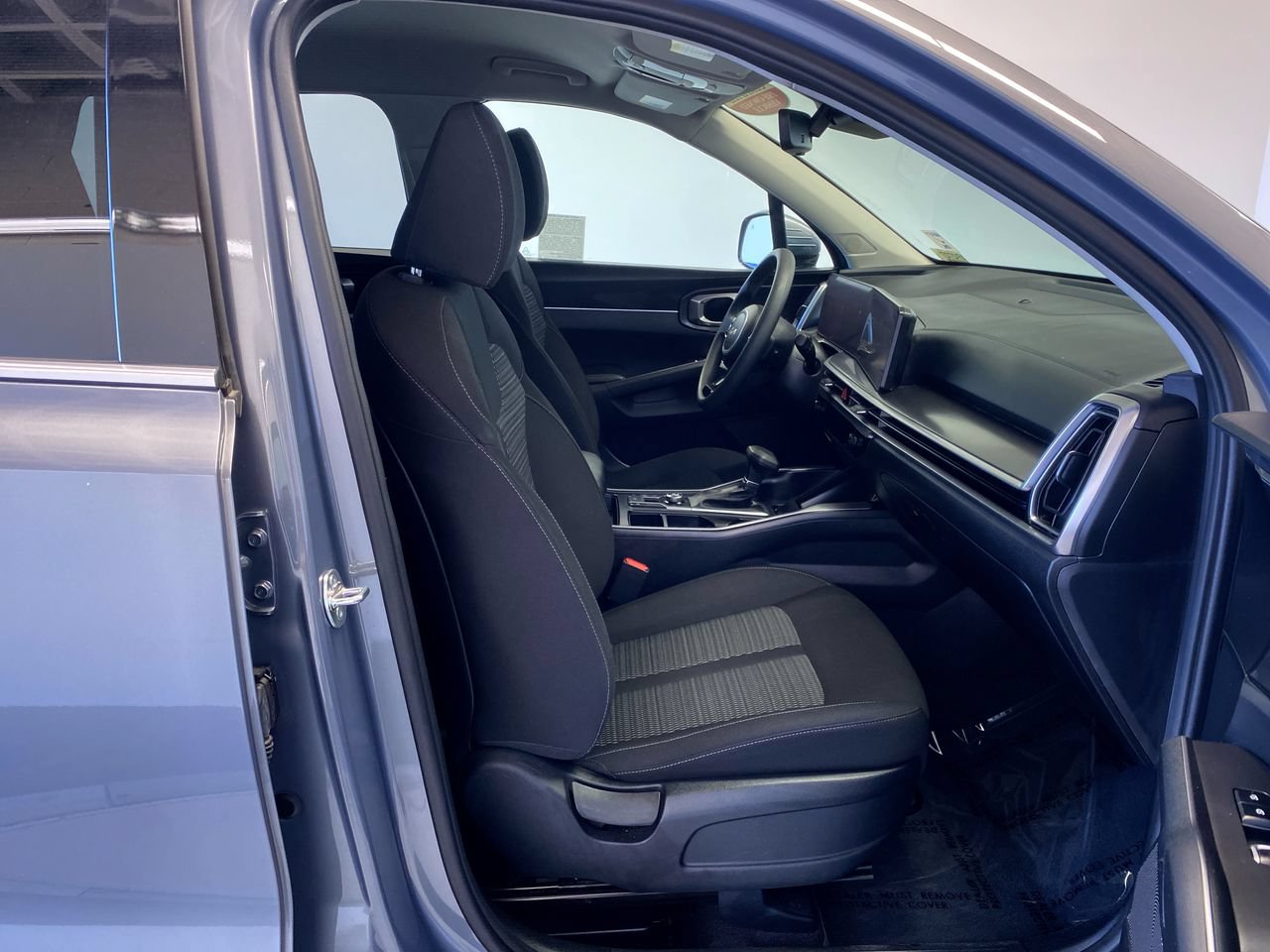 Certified 2024 Kia Sorento LX FWD image 28
