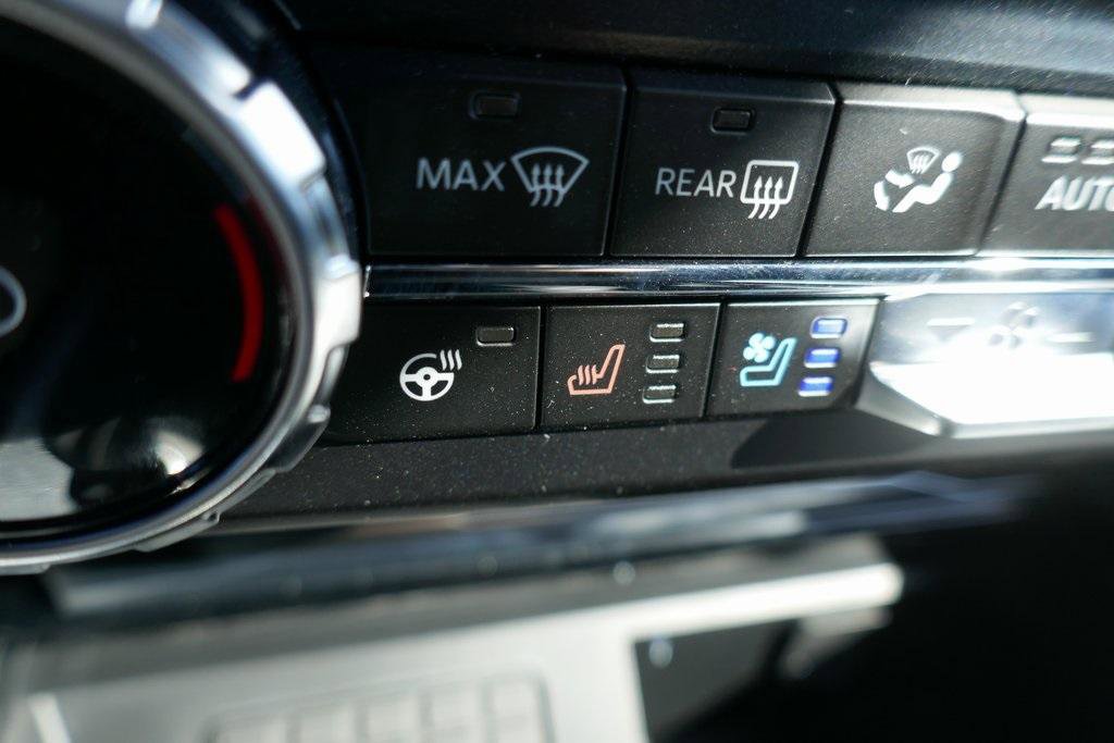 New 2026 Ford F350 Platinum w/ FX4 Off-Road Package image 22