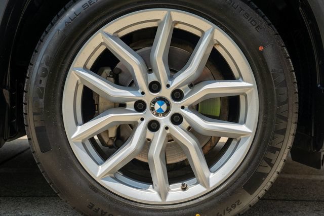 Used 2023 BMW X5 xDrive40i w/ Premium Package AWD/4WD image 54