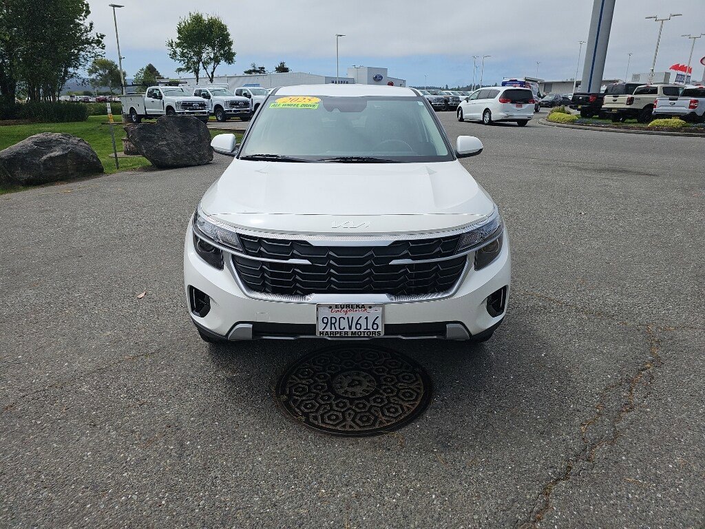 Used 2025 Kia Seltos LX AWD/4WD image 9