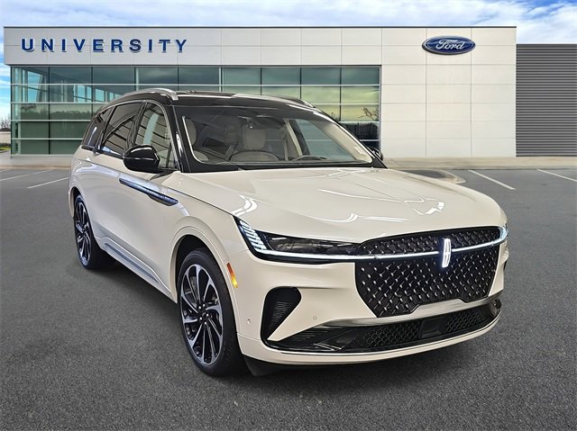 Used 2024 Lincoln Nautilus Black Label image 1