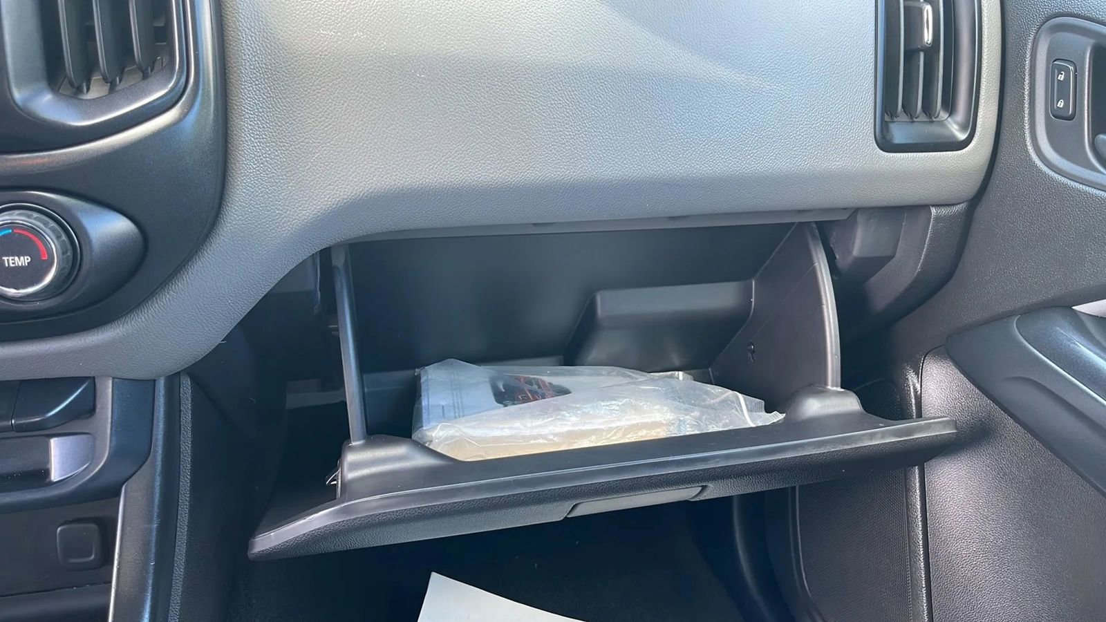 Used 2015 Chevrolet Colorado W/T w/ WT Convenience Package image 21