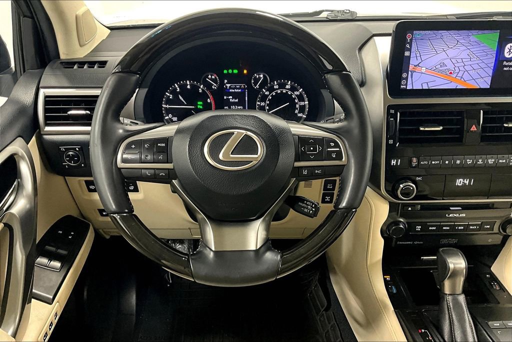 Used 2023 Lexus GX 460 Premium w/ Accessory Package image 7