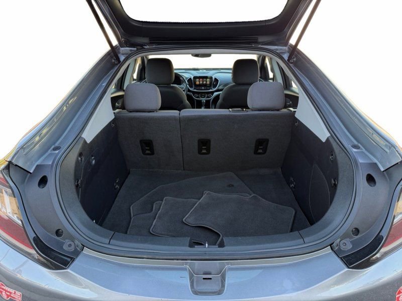 Used 2018 Chevrolet Volt LT image 18