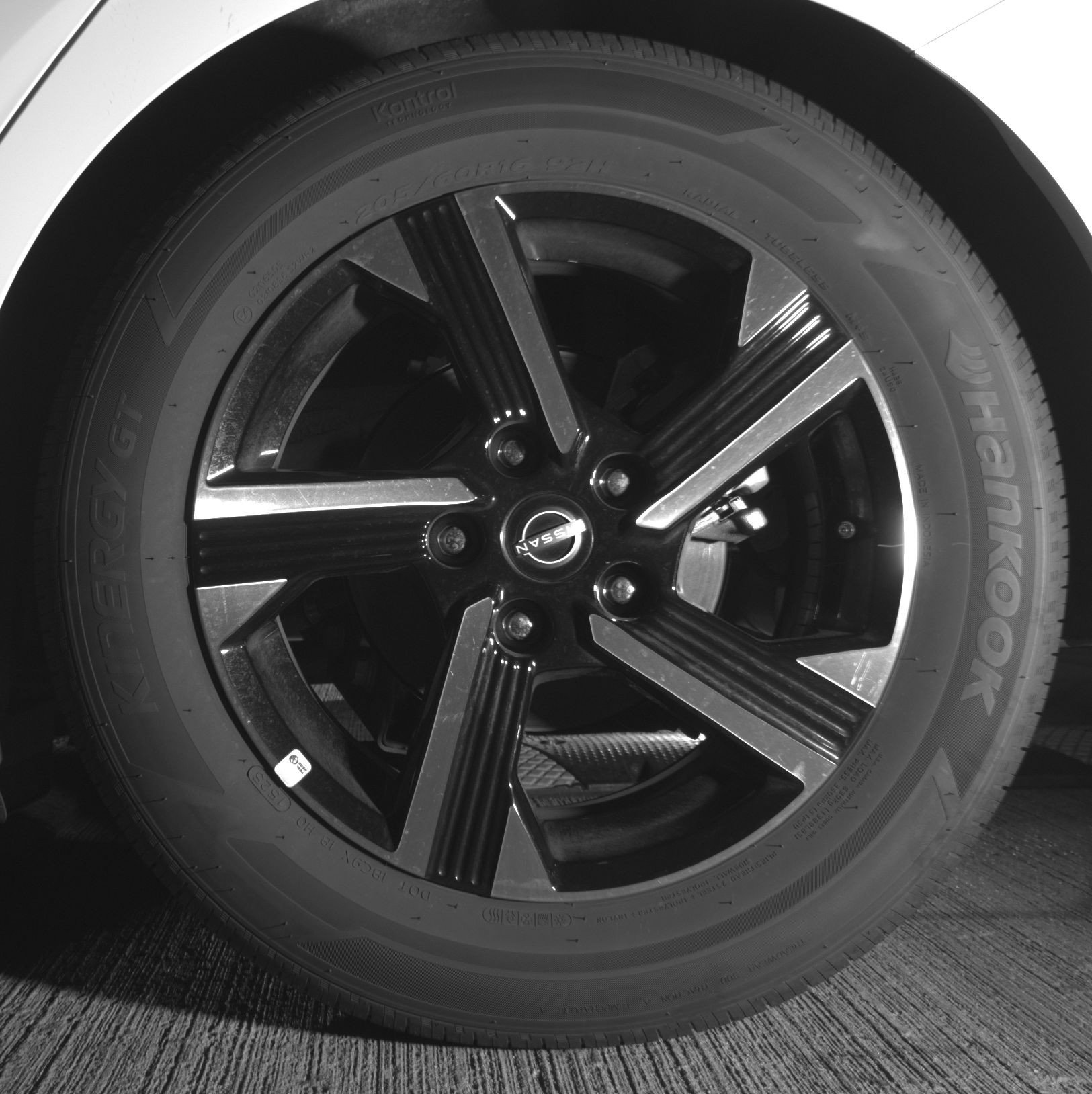 Used 2025 Nissan Sentra SV image 14