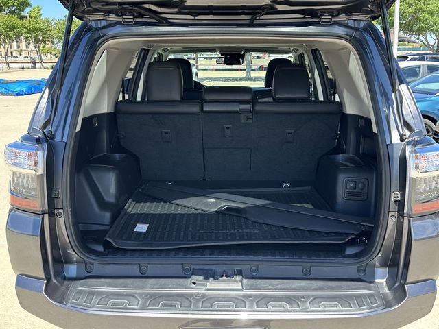Used 2020 Toyota 4Runner Venture w/ Moonroof Package image 29