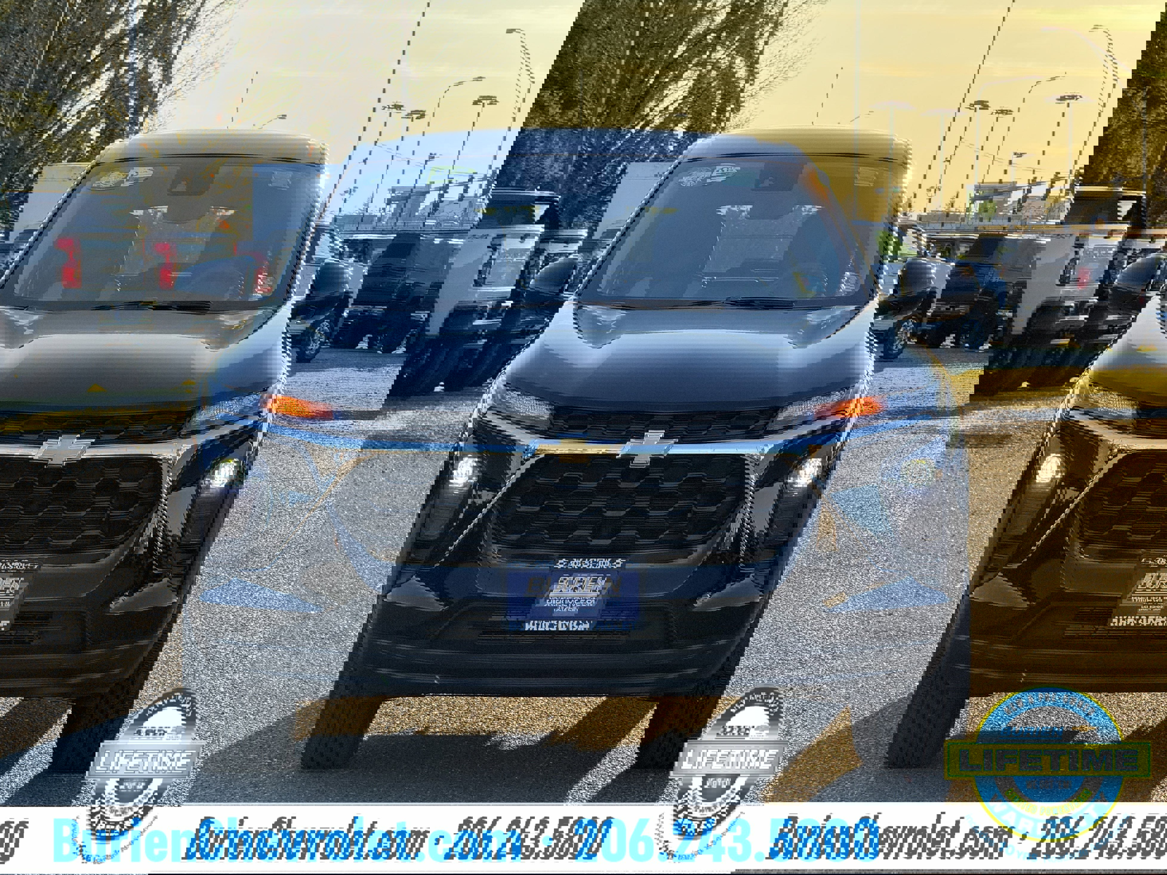 Used 2025 Chevrolet Trax LS w/ LS Convenience Package image 8