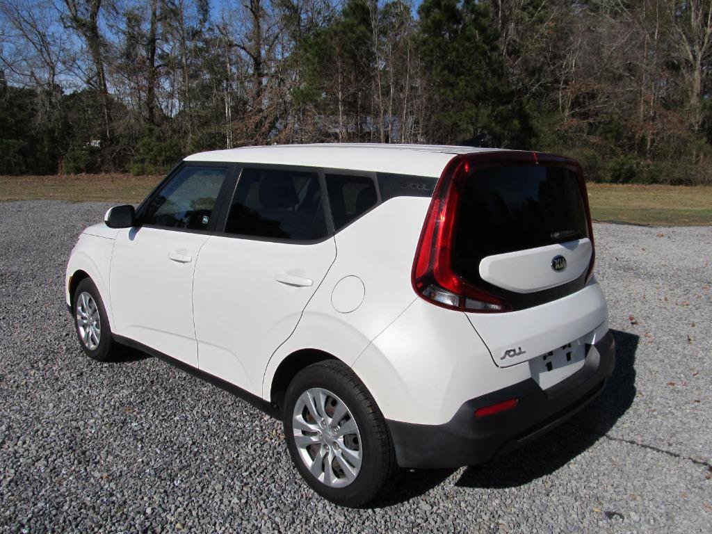 Used 2020 Kia Soul LX image 4