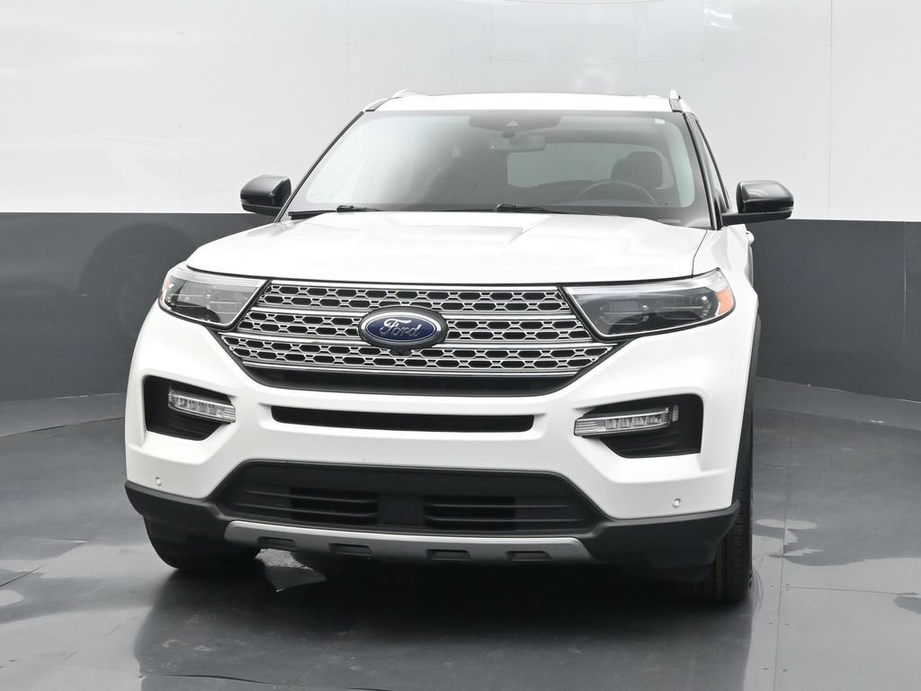Used 2021 Ford Explorer Limited w/ Equipment Group 301A AWD/4WD image 2