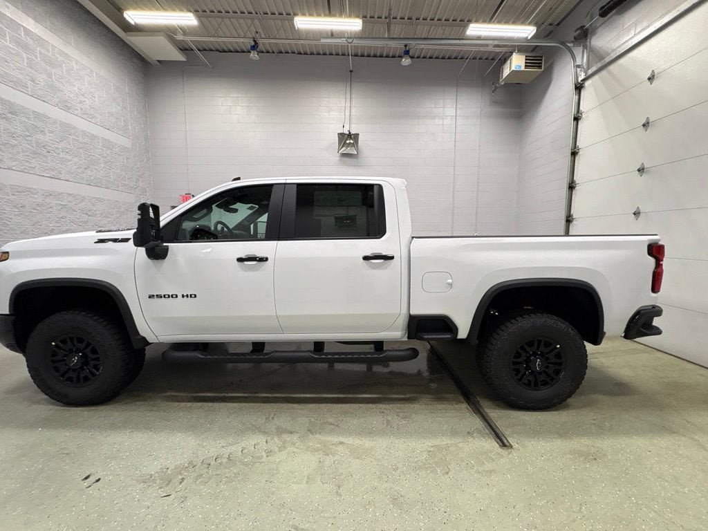 New 2026 Chevrolet Silverado 2500 ZR2 w/ LPO, Dark Essentials Package AWD/4WD image 8