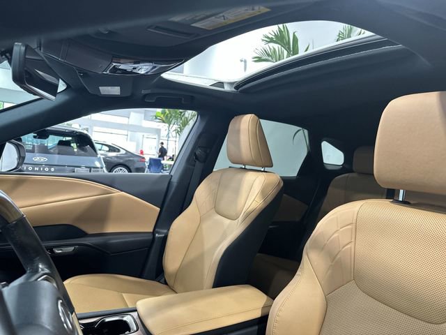 Used 2023 Lexus RX 350 Premium w/ Accessory Package (Z1) image 17