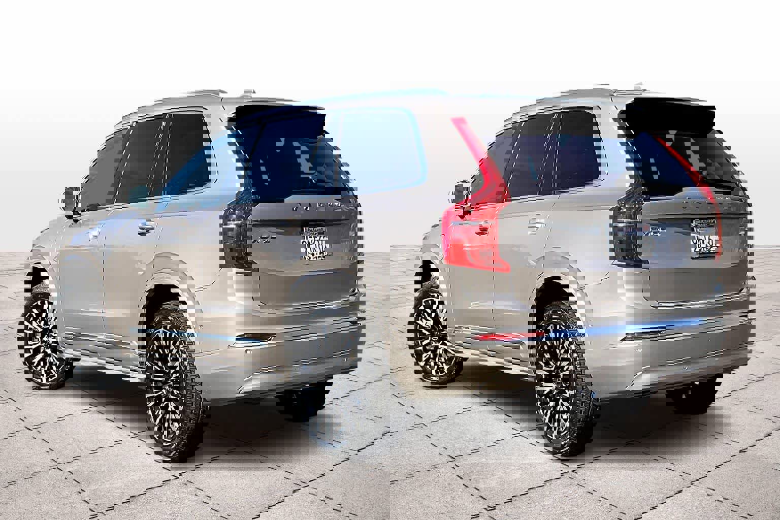 Used 2023 Volvo XC90 T8 Plus w/ Protection Package image 15