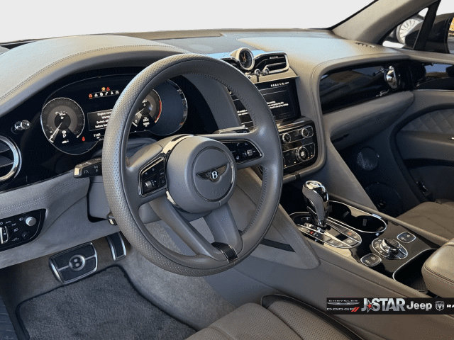 Used 2023 Bentley Bentayga Speed AWD/4WD image 38